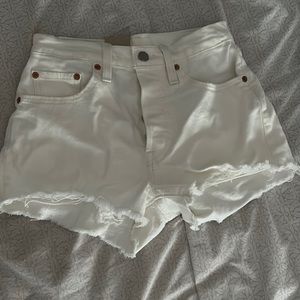 COPY - NWT Levi’s 501 Denim Shorts